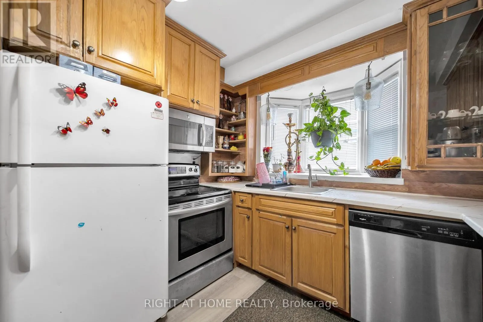 272 WESTCOURT PLACE