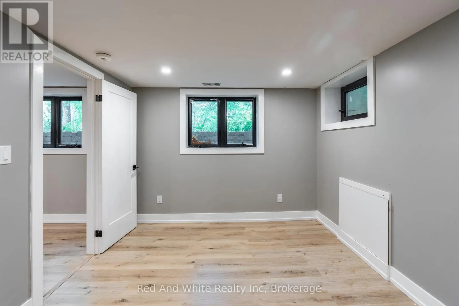 346 JERSEYVILLE ROAD W