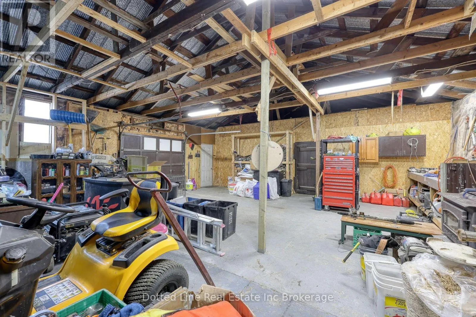 1424 BURFORD-DELHI TOWNLINE