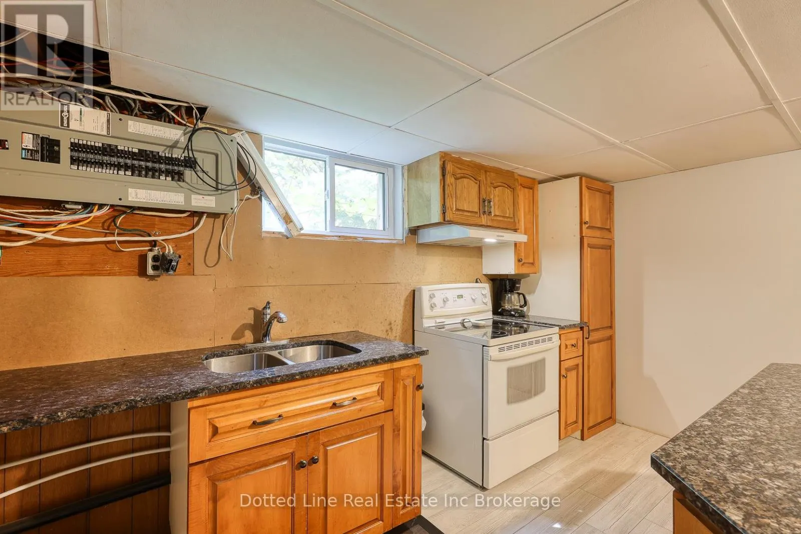 1424 BURFORD-DELHI TOWNLINE