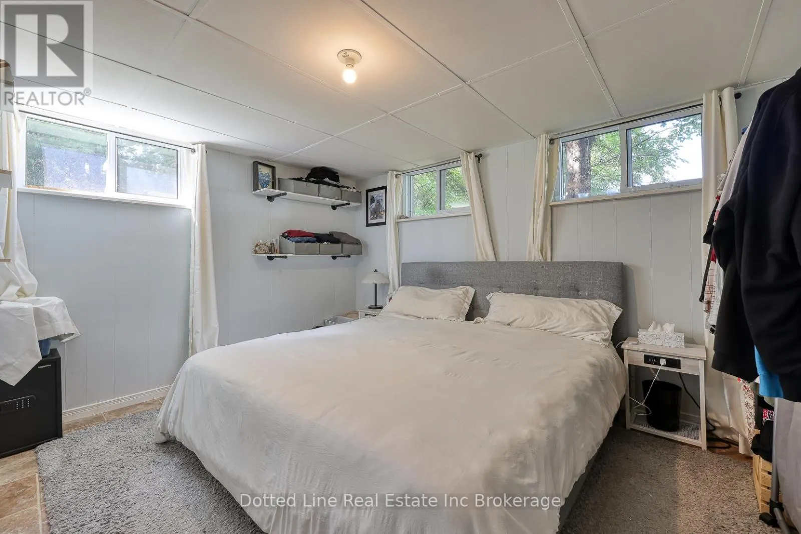 1424 BURFORD-DELHI TOWNLINE