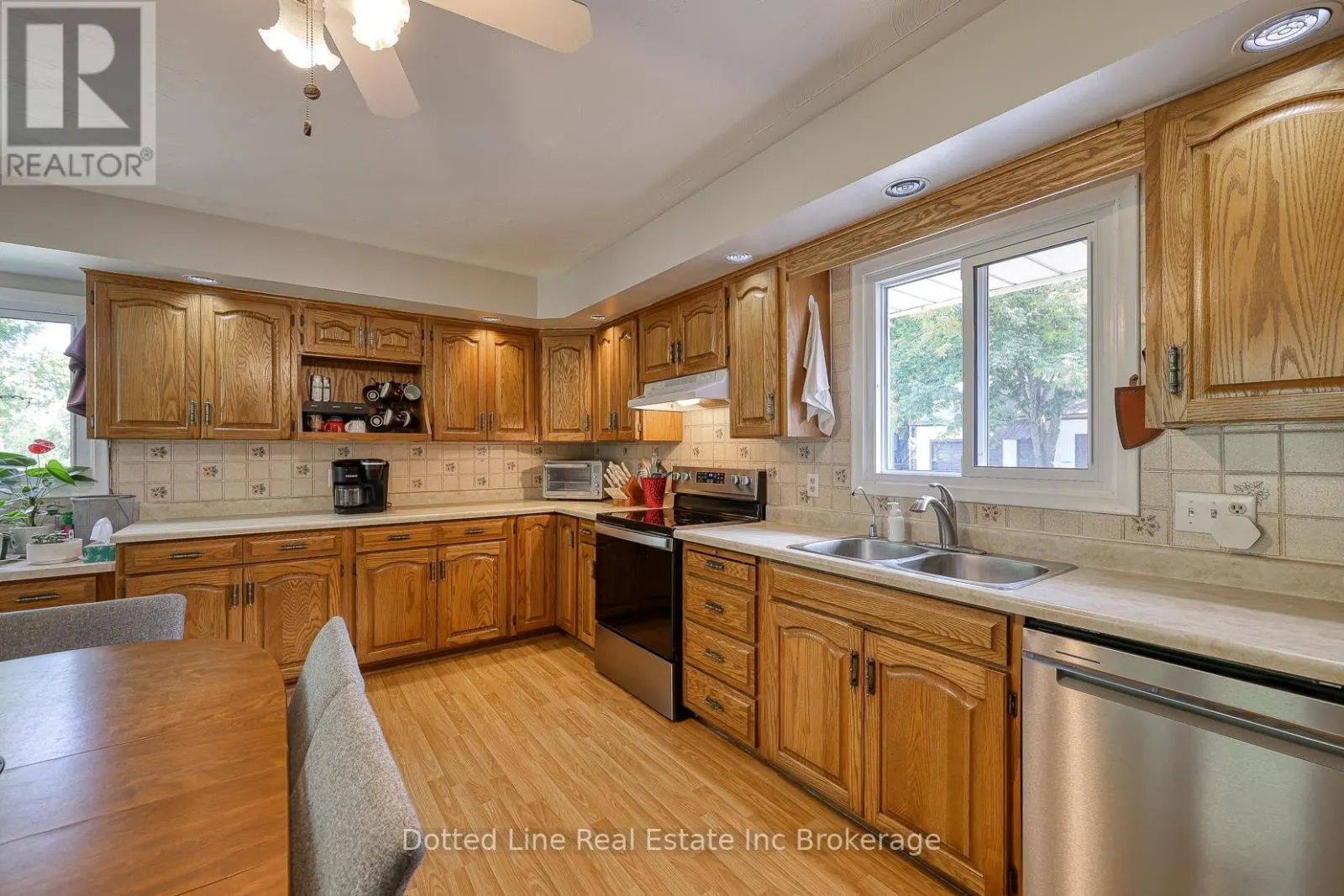 1424 BURFORD-DELHI TOWNLINE