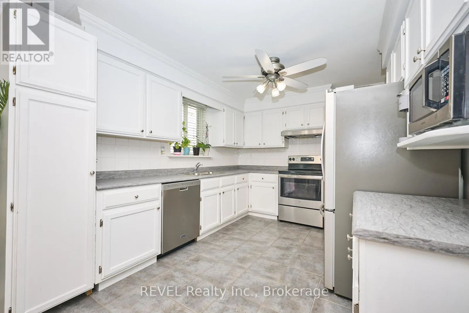 6585 KUHN CRESCENT
