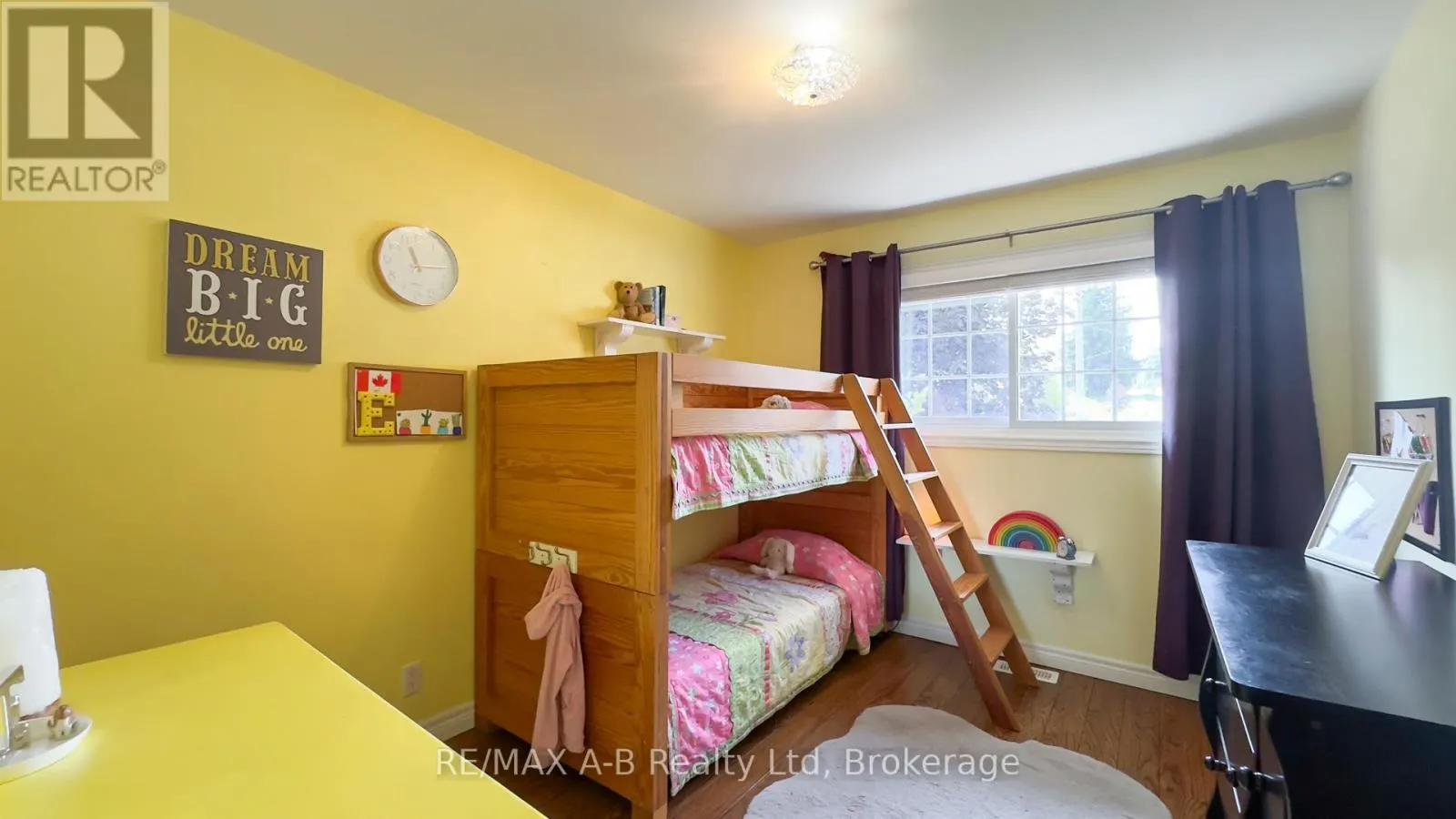 43 WIDDER STREET W