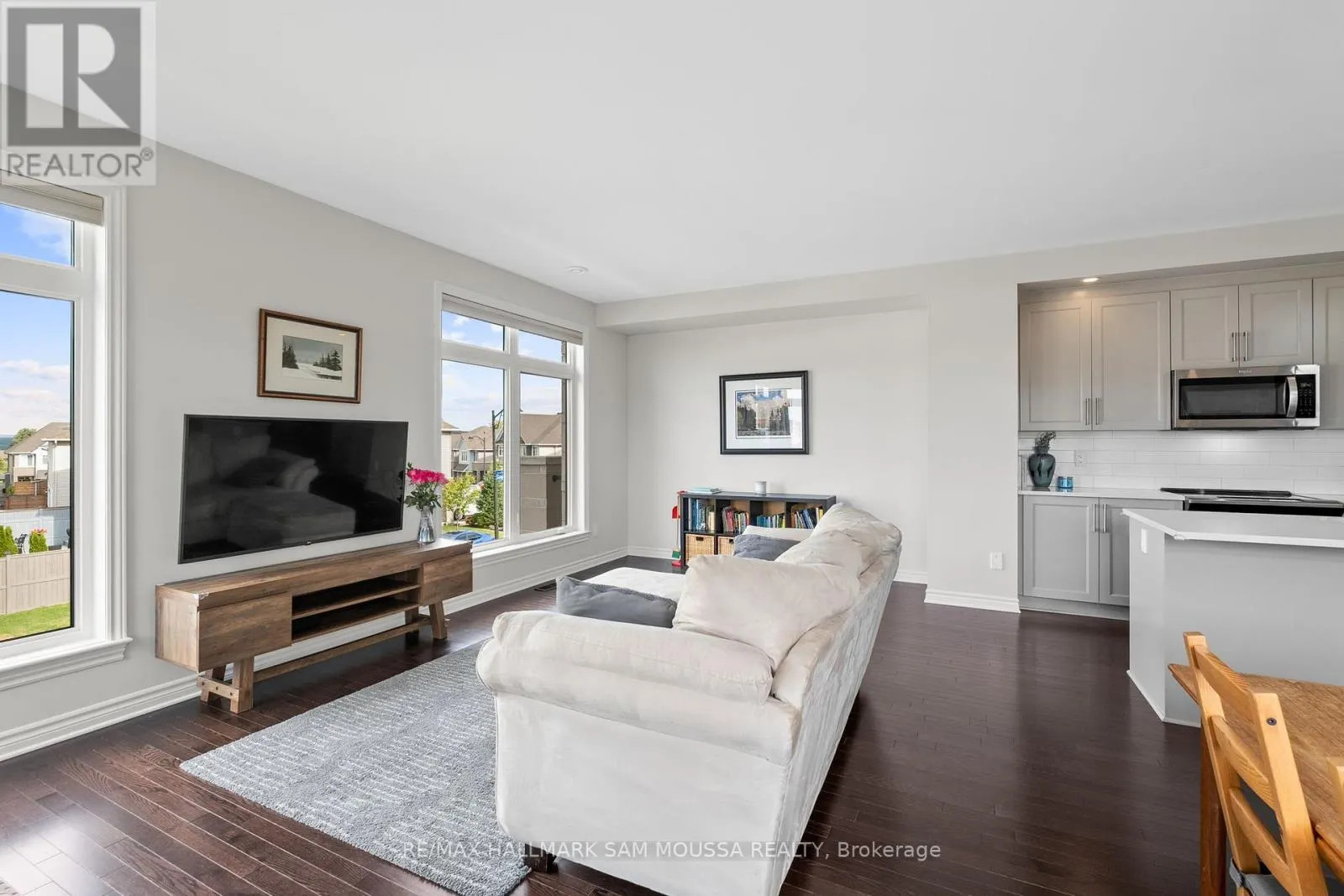 625 CARTOGRAPHE STREET