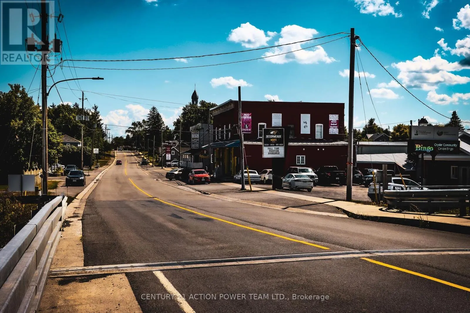 2 CHAMPAGNE STREET