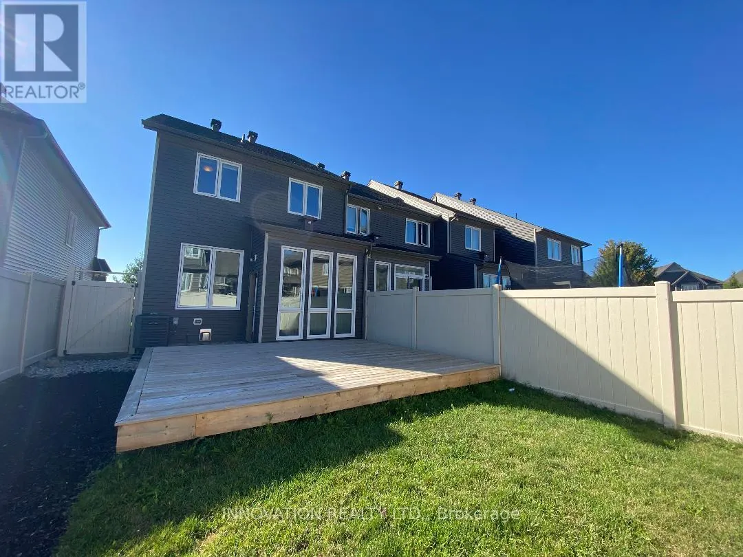 322 FERGUS CRESCENT