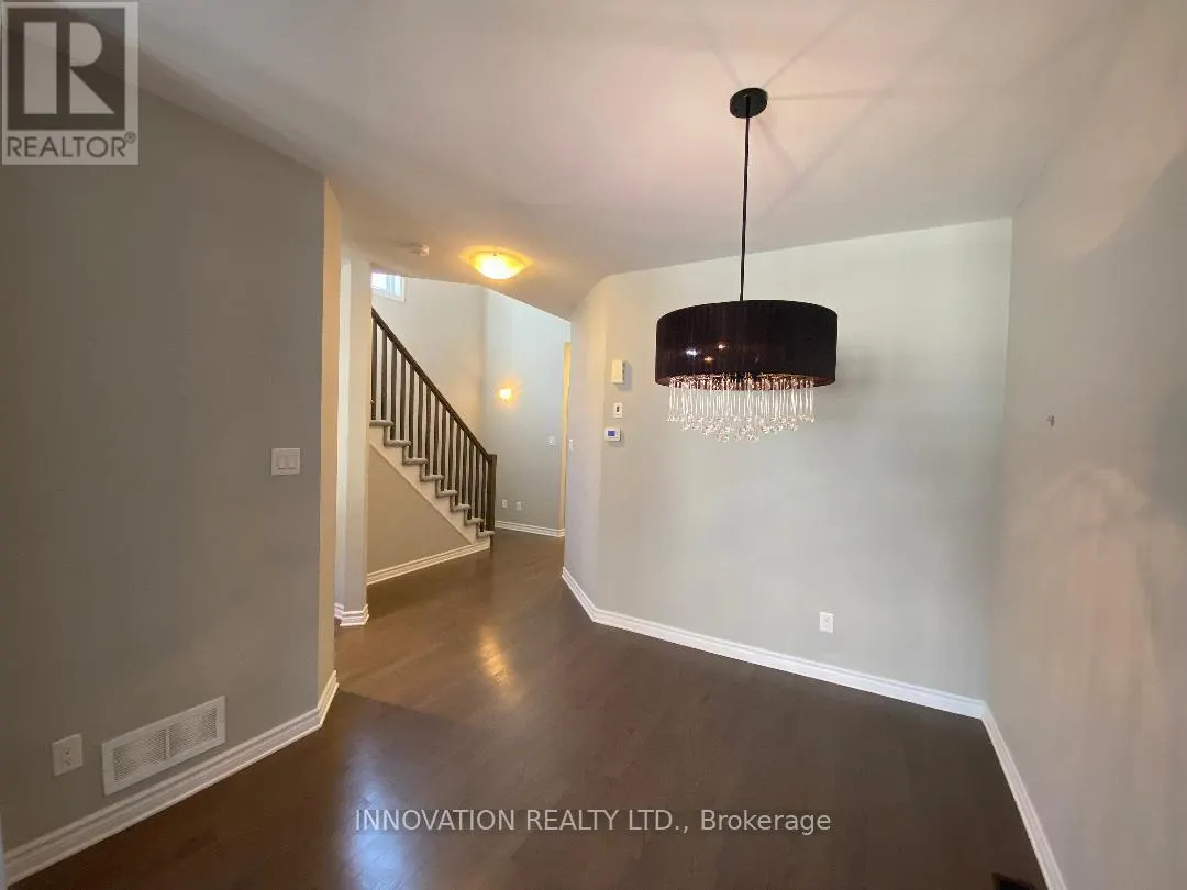 322 FERGUS CRESCENT