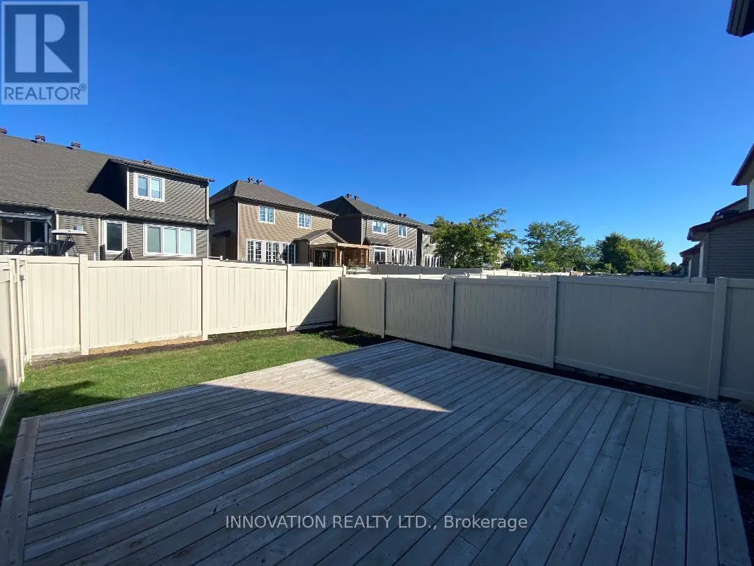 322 FERGUS CRESCENT