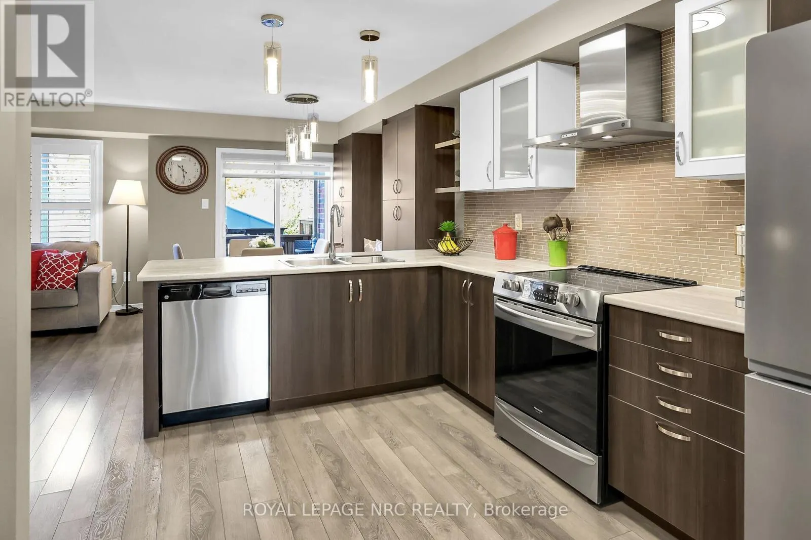8681 DOGWOOD CRESCENT