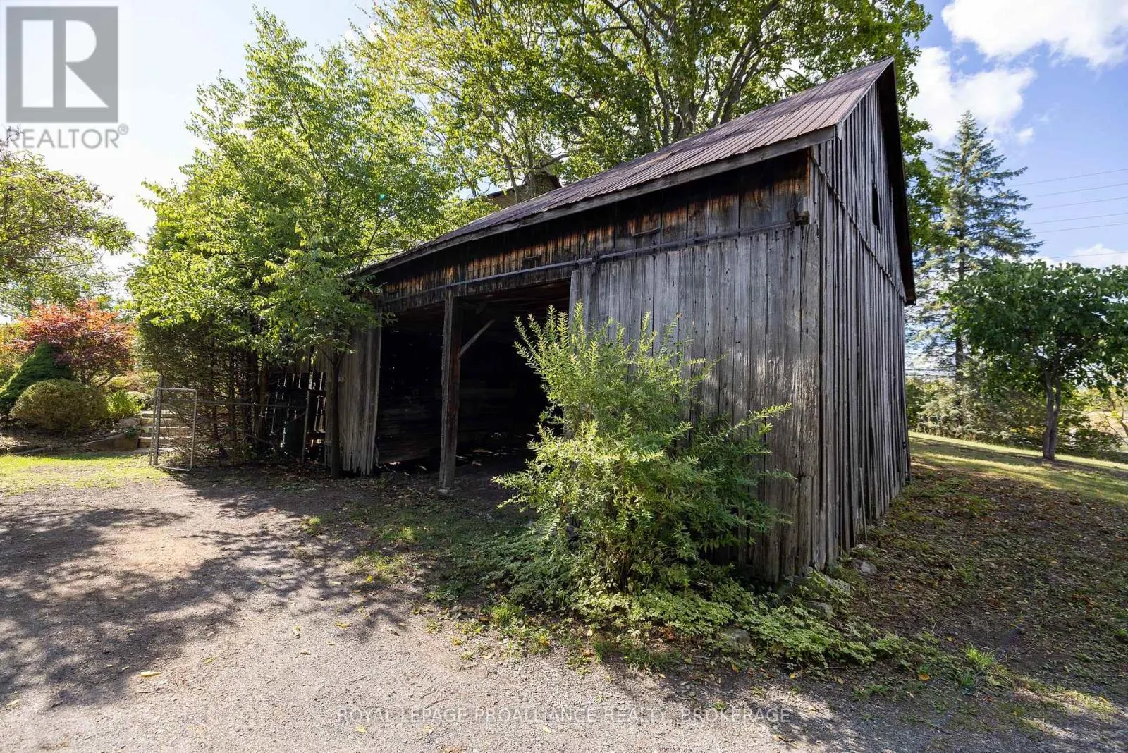 1049 HIGHWAY 2 E