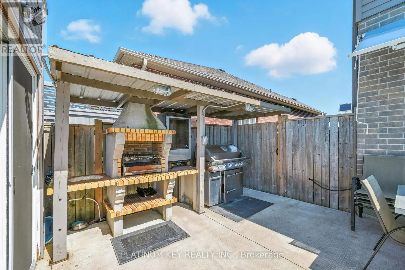 248 SNYDERS AVENUE