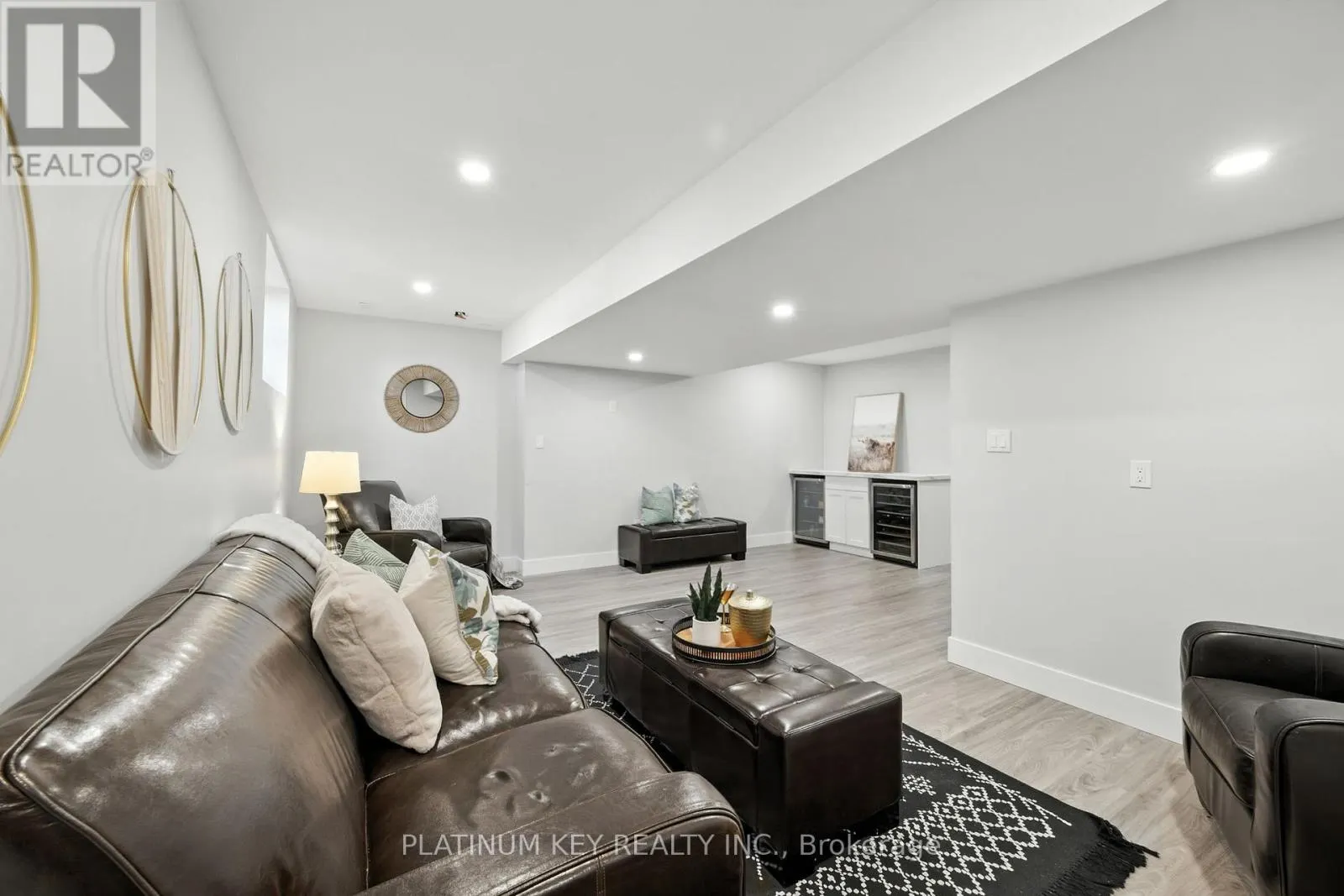 248 SNYDERS AVENUE