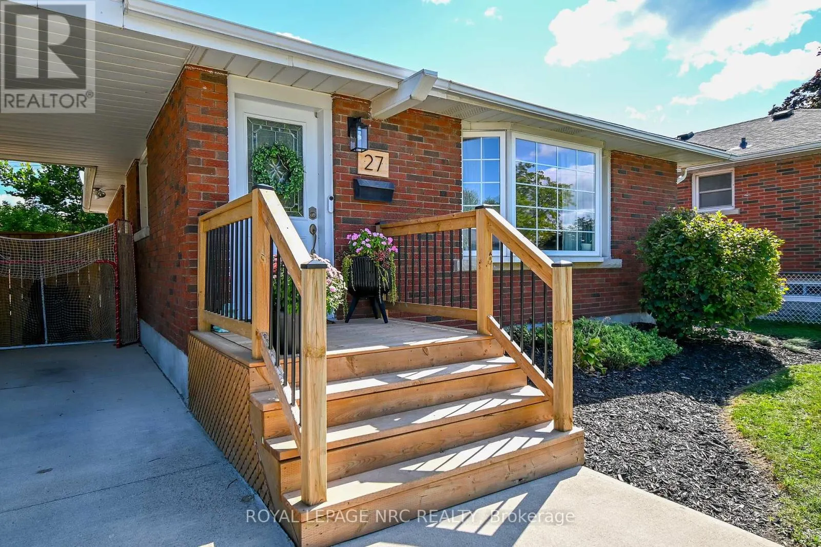 27 BLAIN PLACE