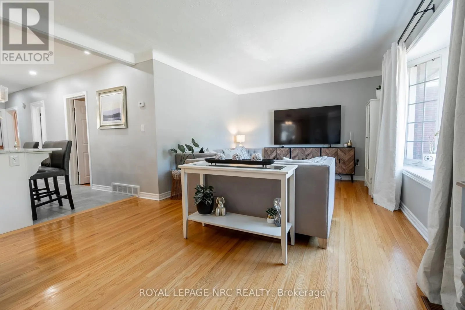 27 BLAIN PLACE