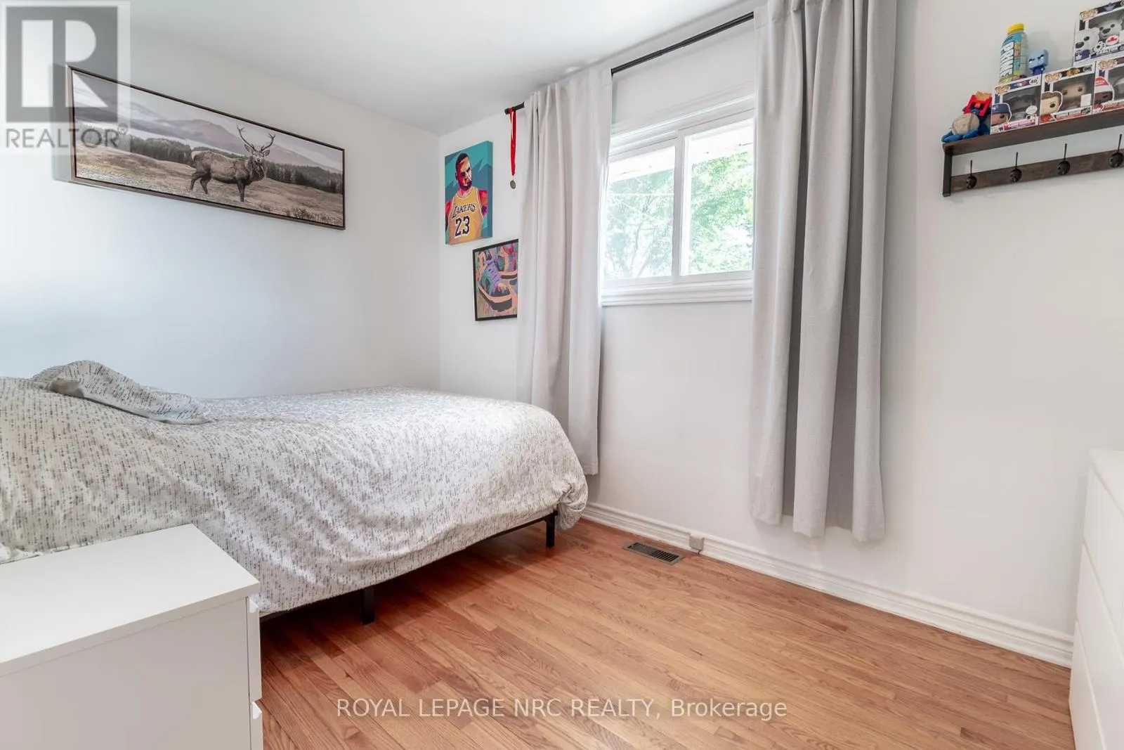 27 BLAIN PLACE