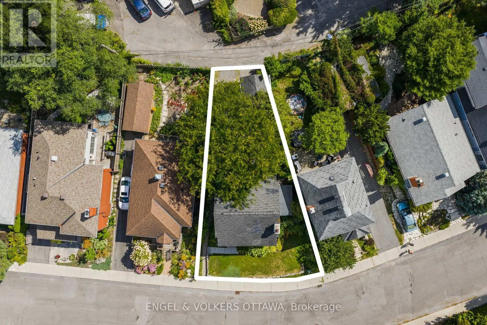 22 MOUNT PLEASANT AVENUE