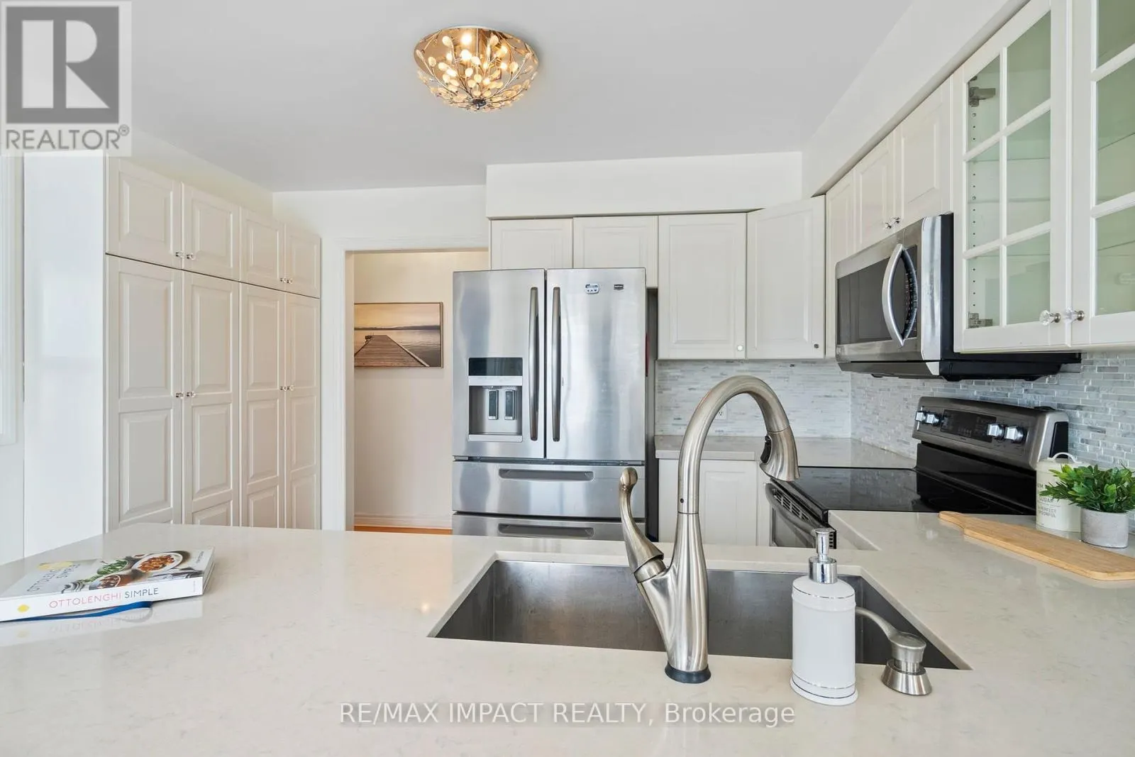 3 GIBSON PLACE