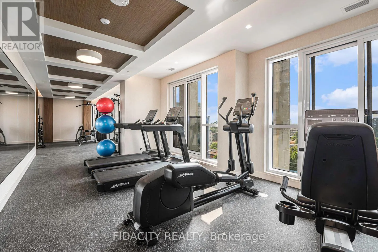515 - 560 RIDEAU STREET