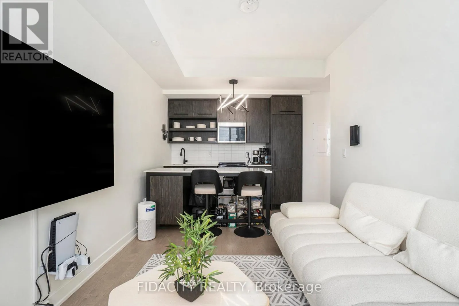 515 - 560 RIDEAU STREET