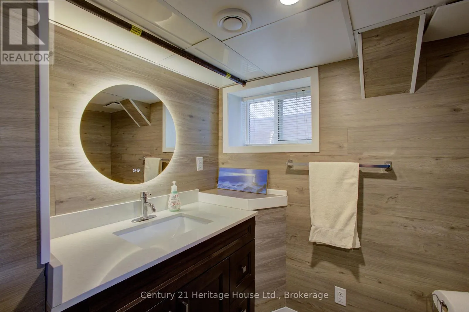 375 GEORGE STREET W