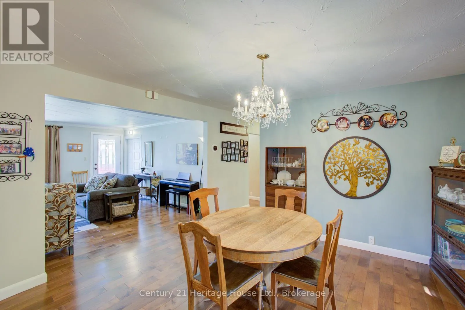 375 GEORGE STREET W