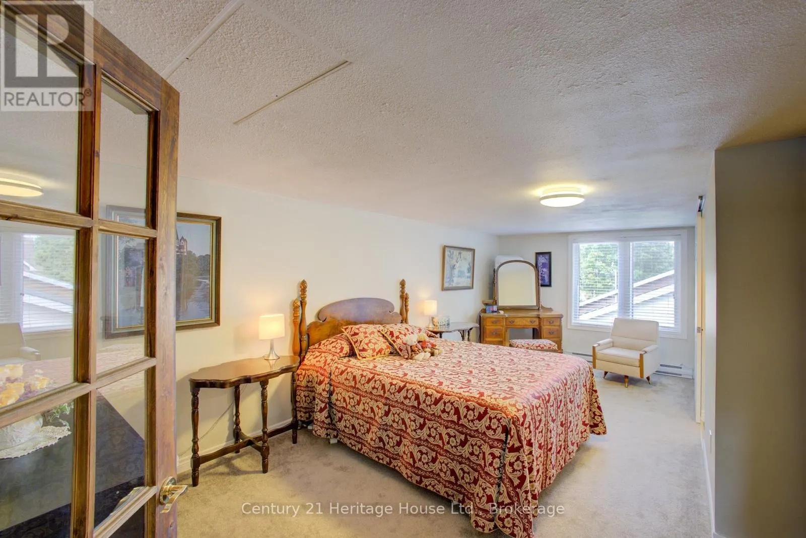 375 GEORGE STREET W