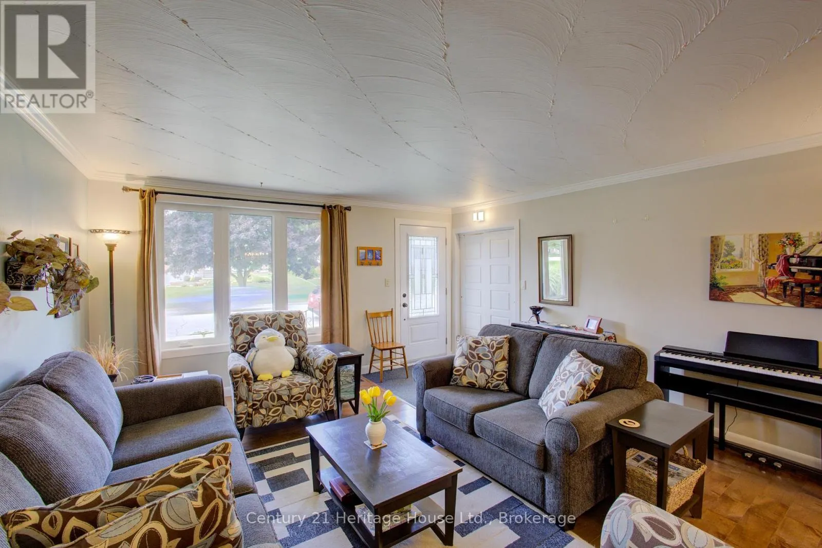 375 GEORGE STREET W
