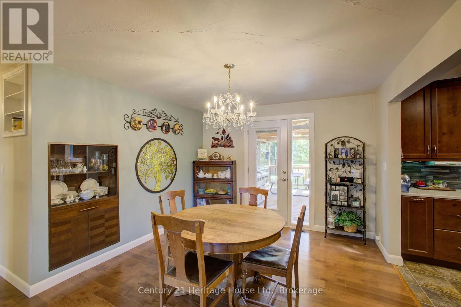 375 GEORGE STREET W
