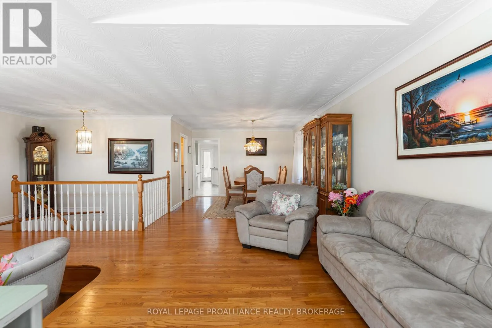 377 BRIARWOOD DRIVE