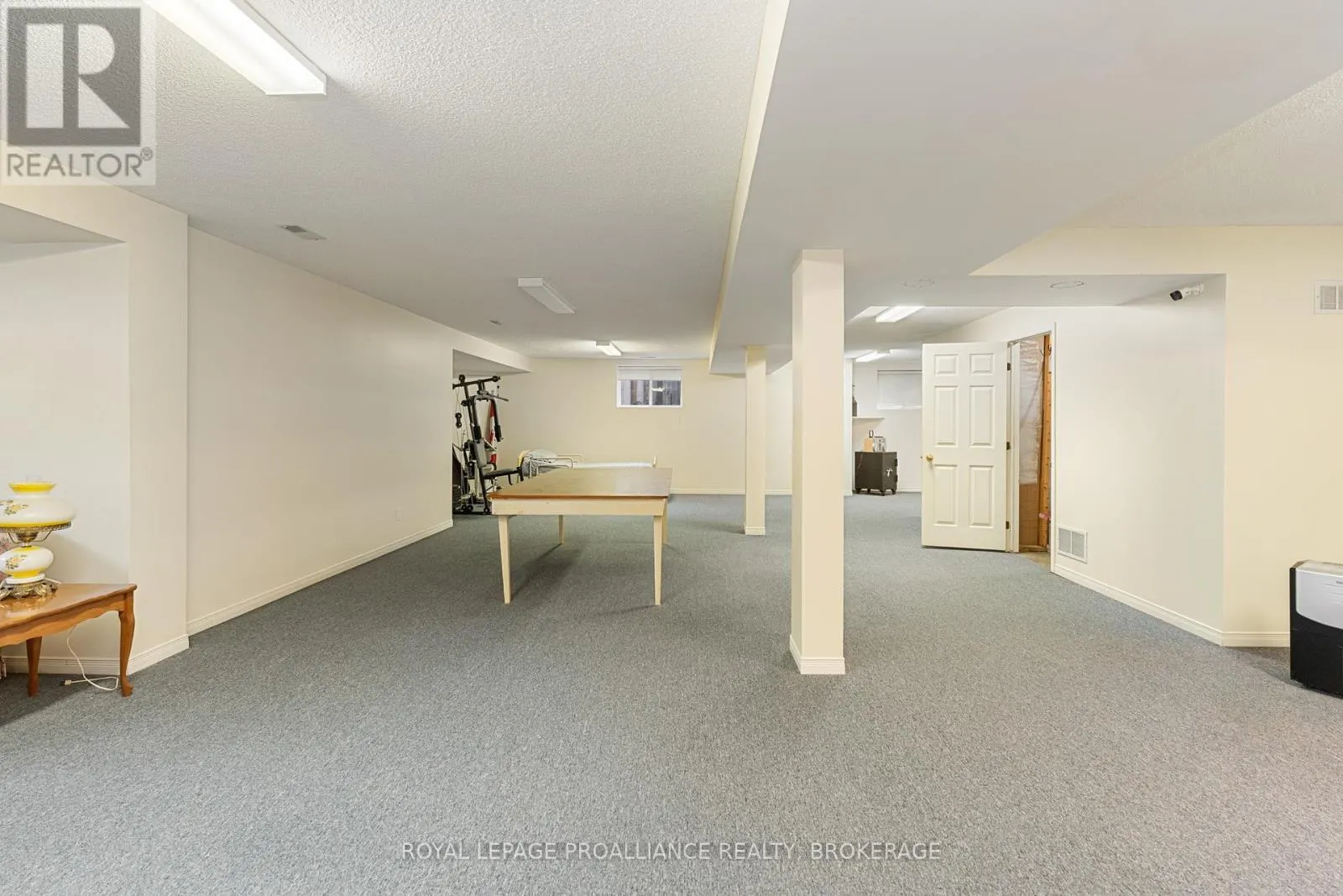 377 BRIARWOOD DRIVE