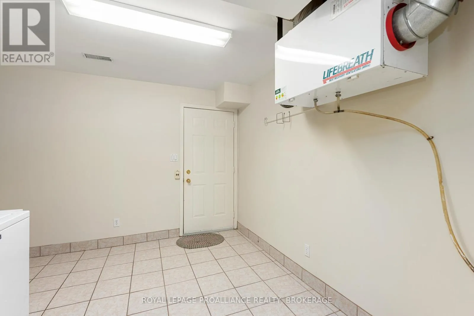 377 BRIARWOOD DRIVE