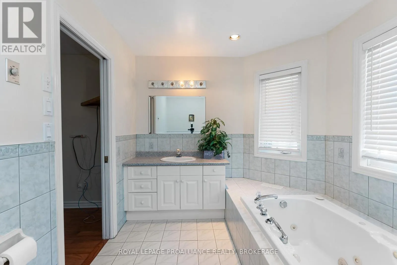 377 BRIARWOOD DRIVE