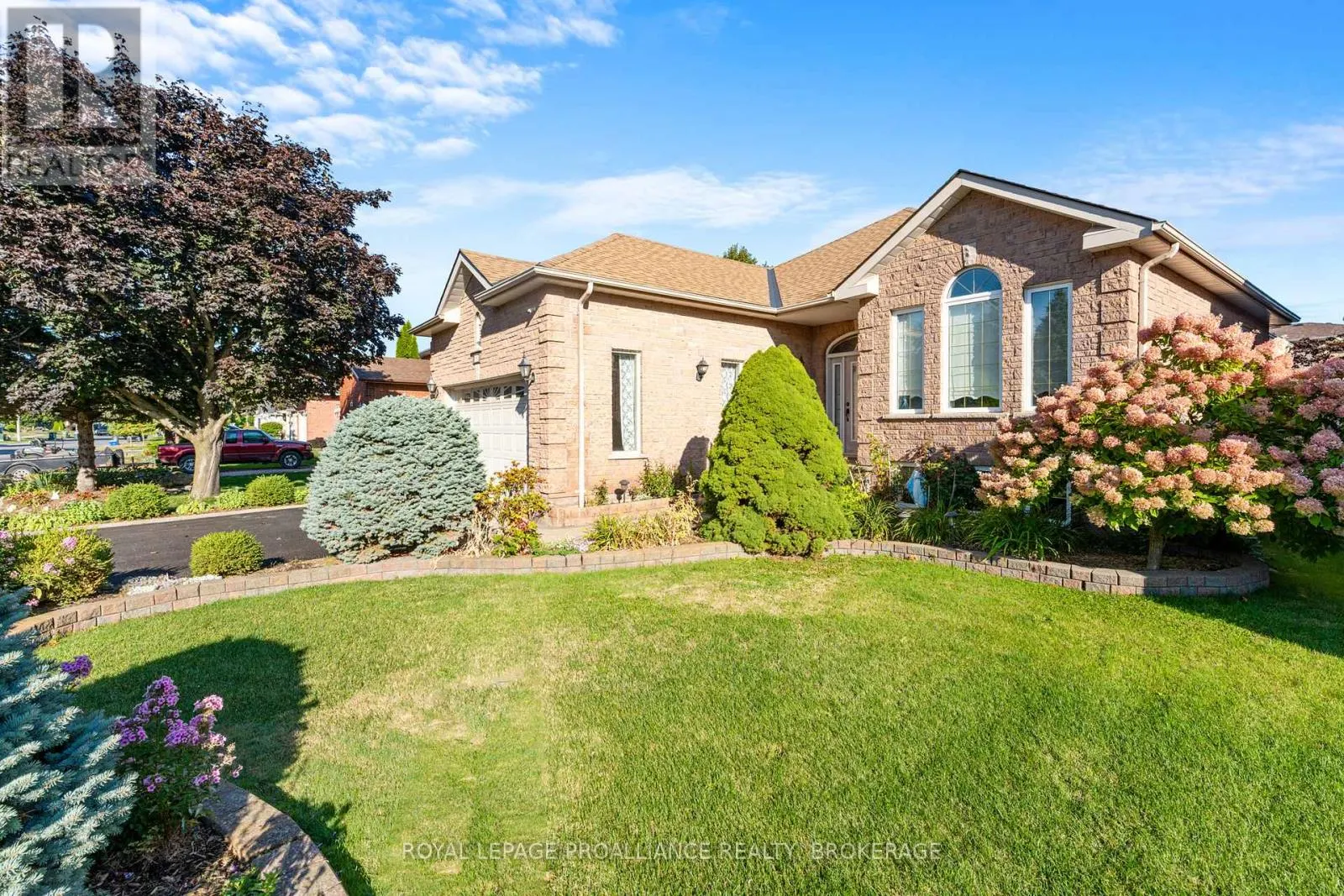 377 BRIARWOOD DRIVE