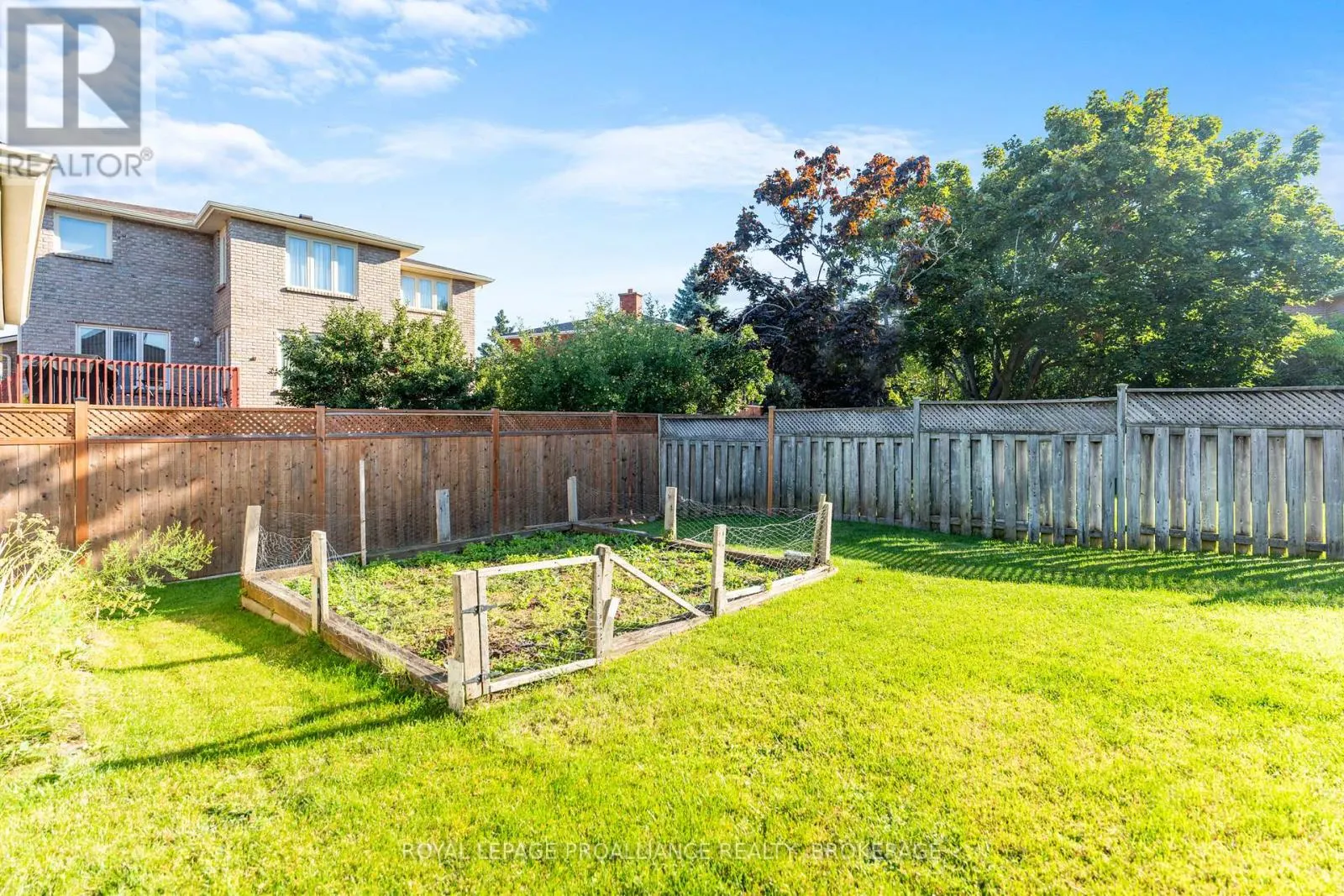 377 BRIARWOOD DRIVE