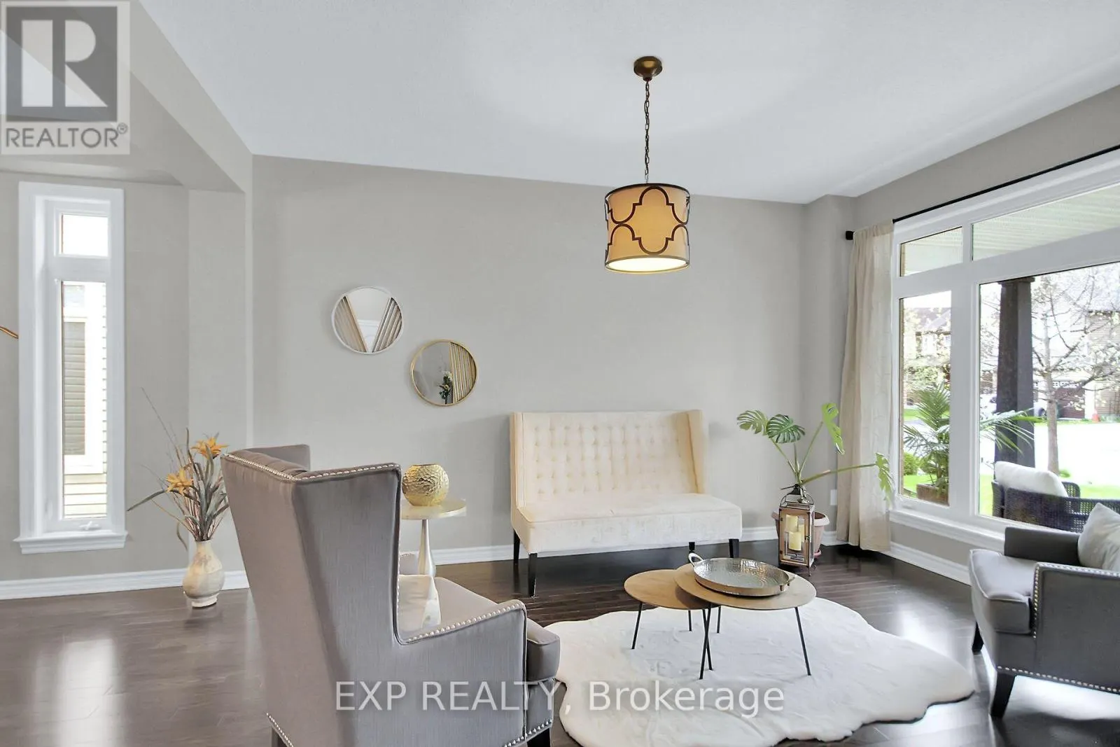 132 GRACEWOOD CRESCENT
