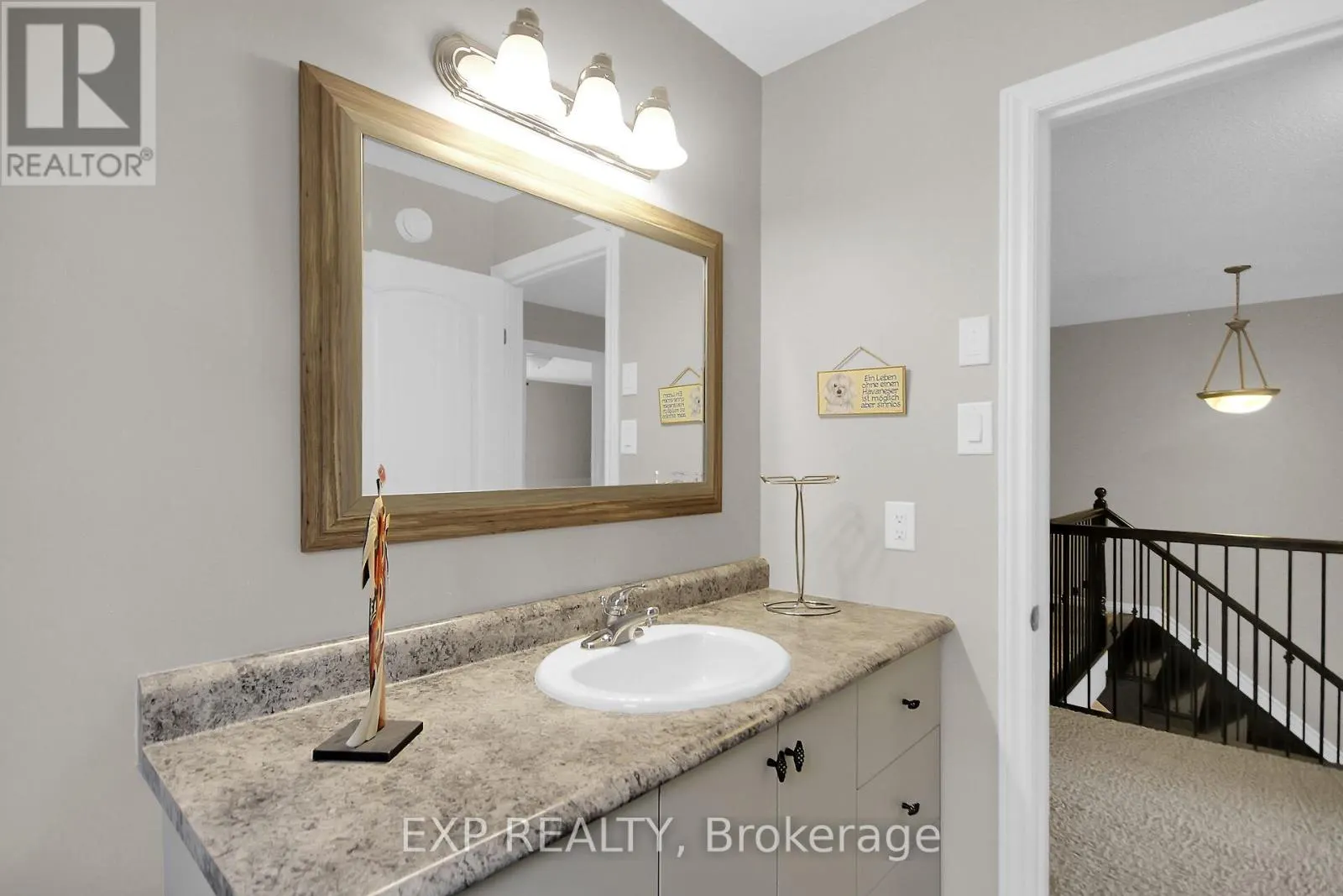 132 GRACEWOOD CRESCENT