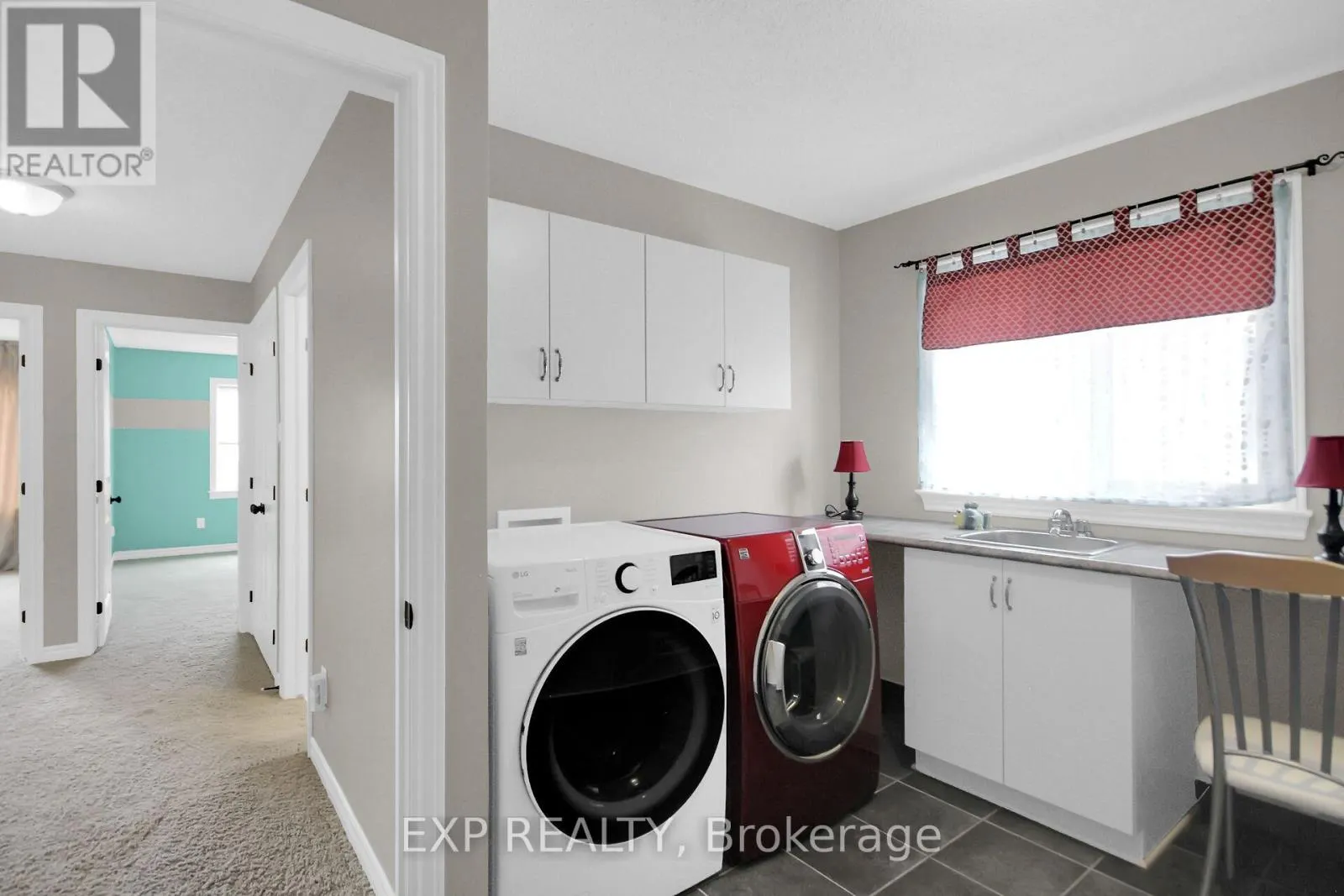132 GRACEWOOD CRESCENT