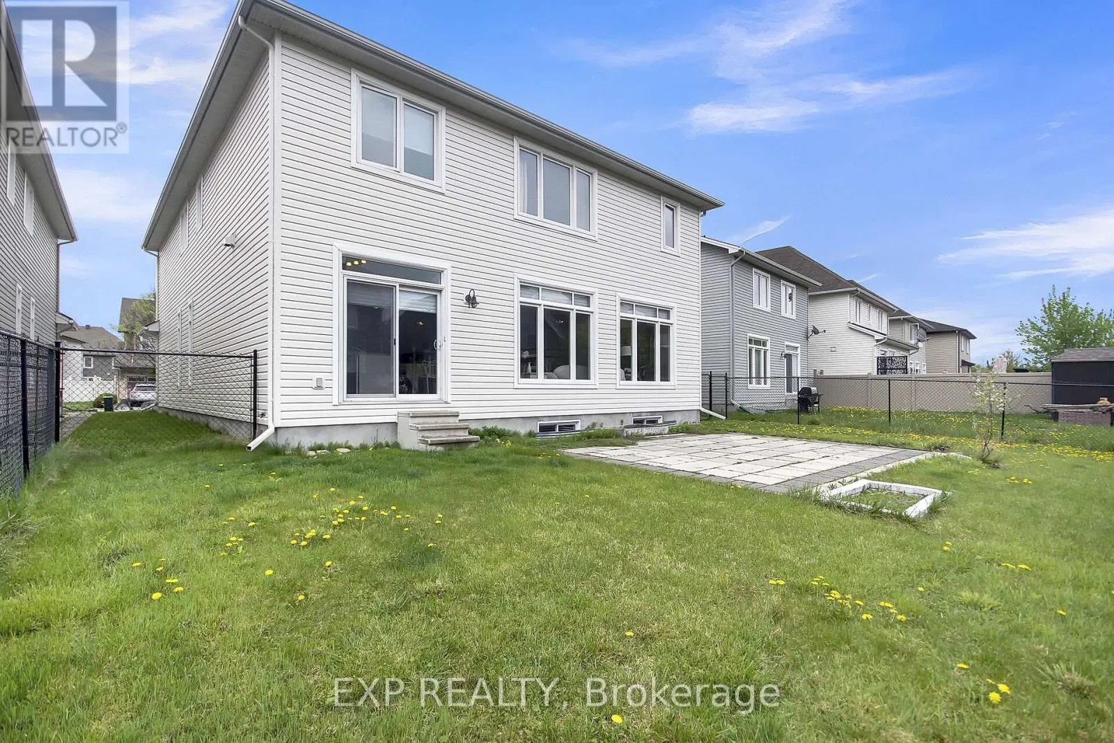 132 GRACEWOOD CRESCENT