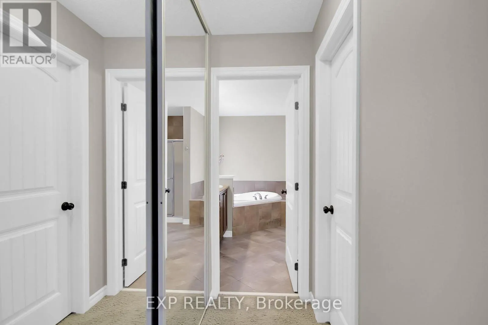 132 GRACEWOOD CRESCENT