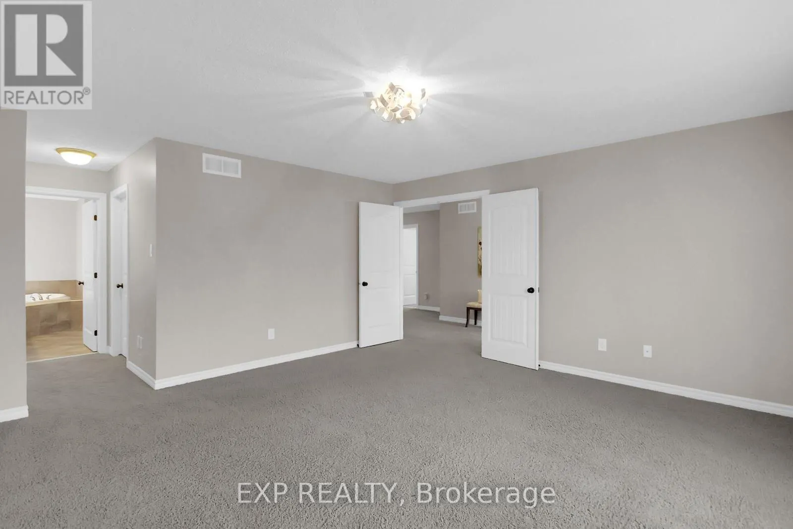 132 GRACEWOOD CRESCENT