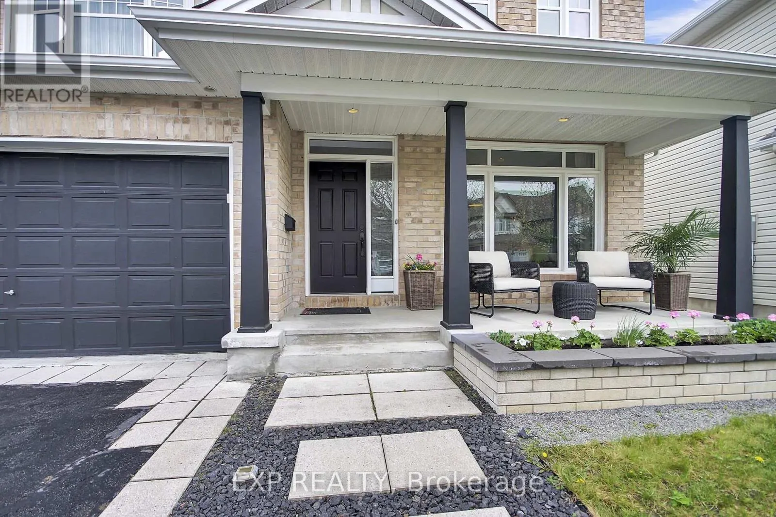 132 GRACEWOOD CRESCENT