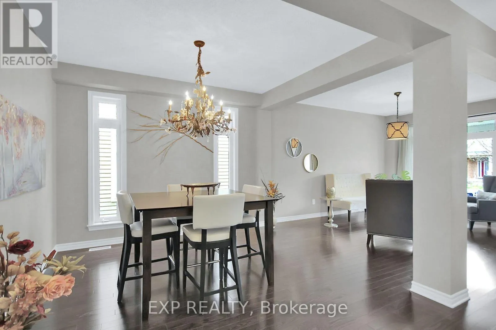 132 GRACEWOOD CRESCENT