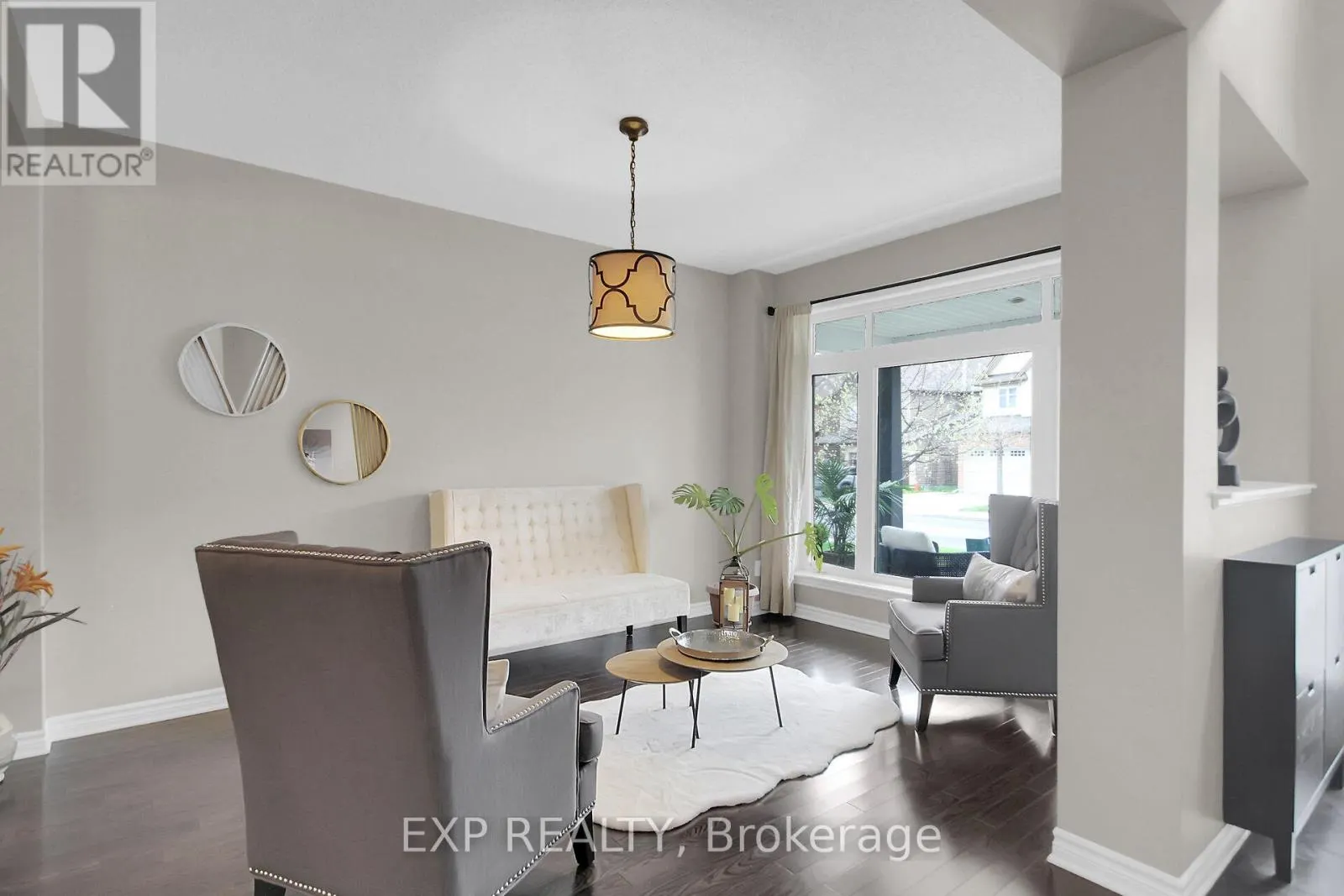 132 GRACEWOOD CRESCENT