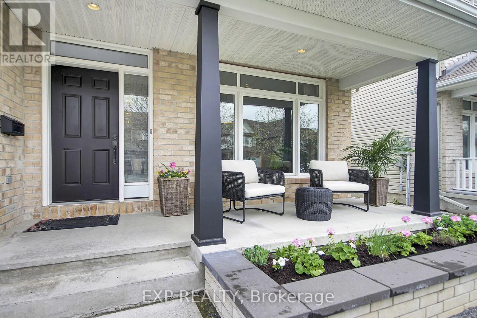 132 GRACEWOOD CRESCENT