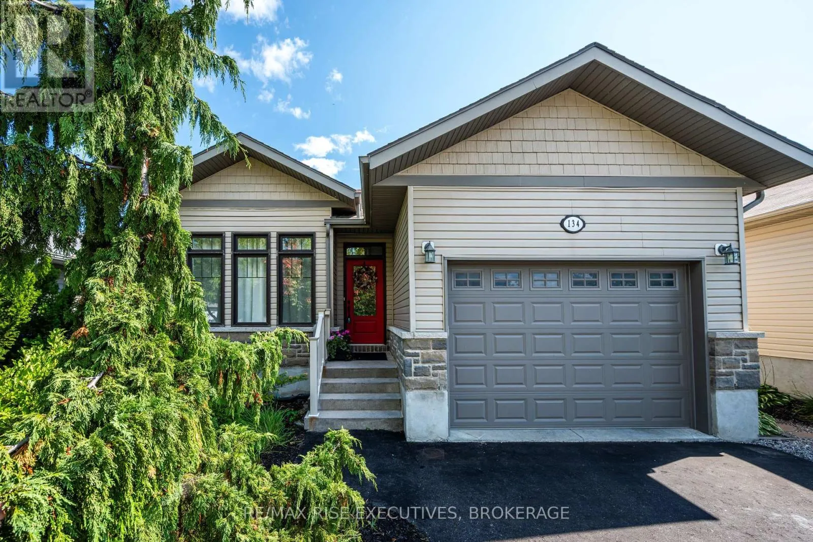 134 ISLANDVIEW DRIVE