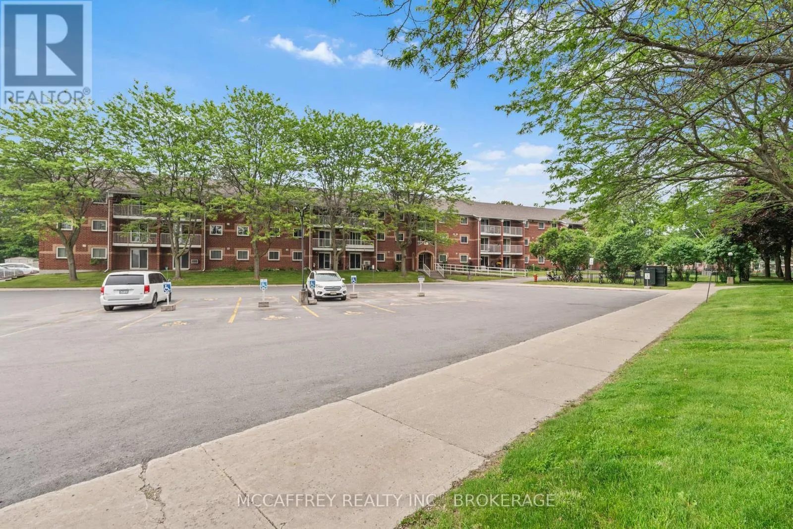 204 - 561 ARMSTRONG ROAD, #204