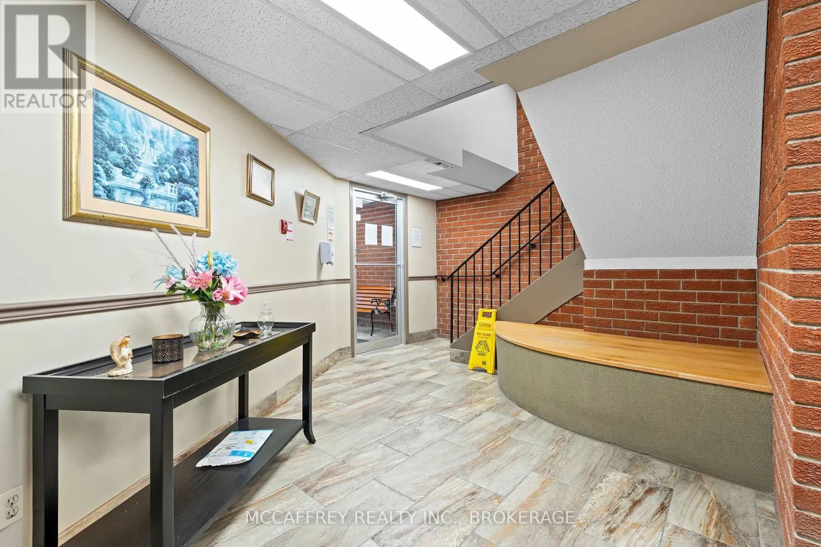 204 - 561 ARMSTRONG ROAD, #204