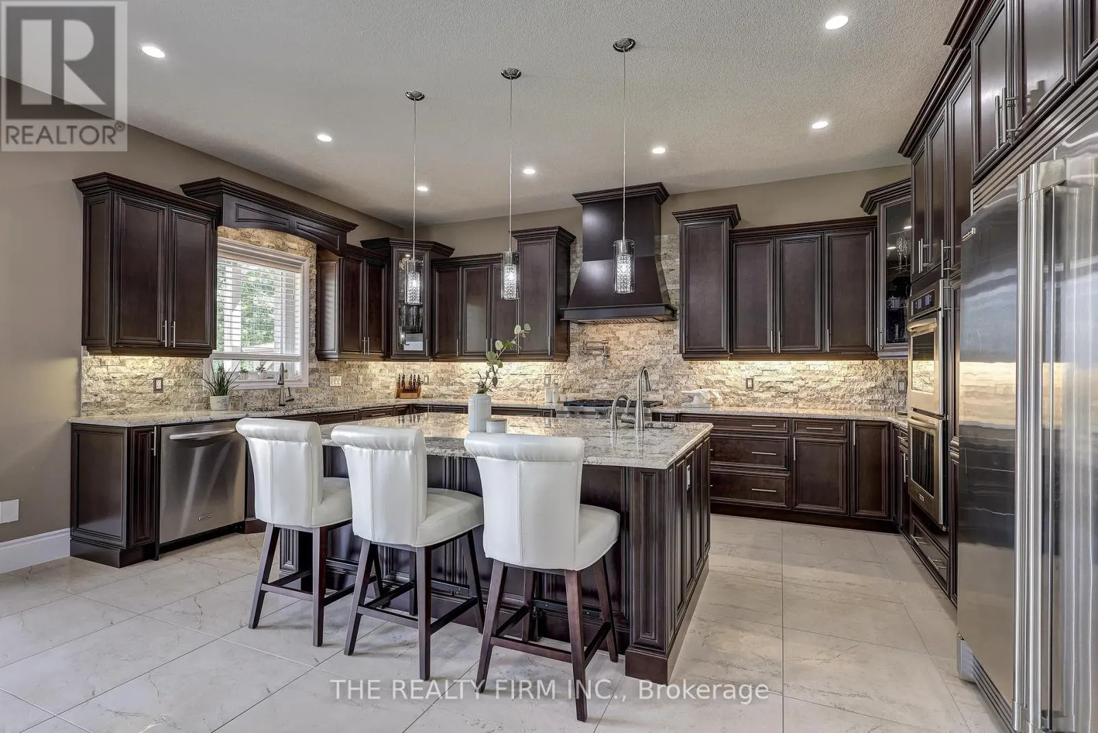 22060 NISSOURI ROAD