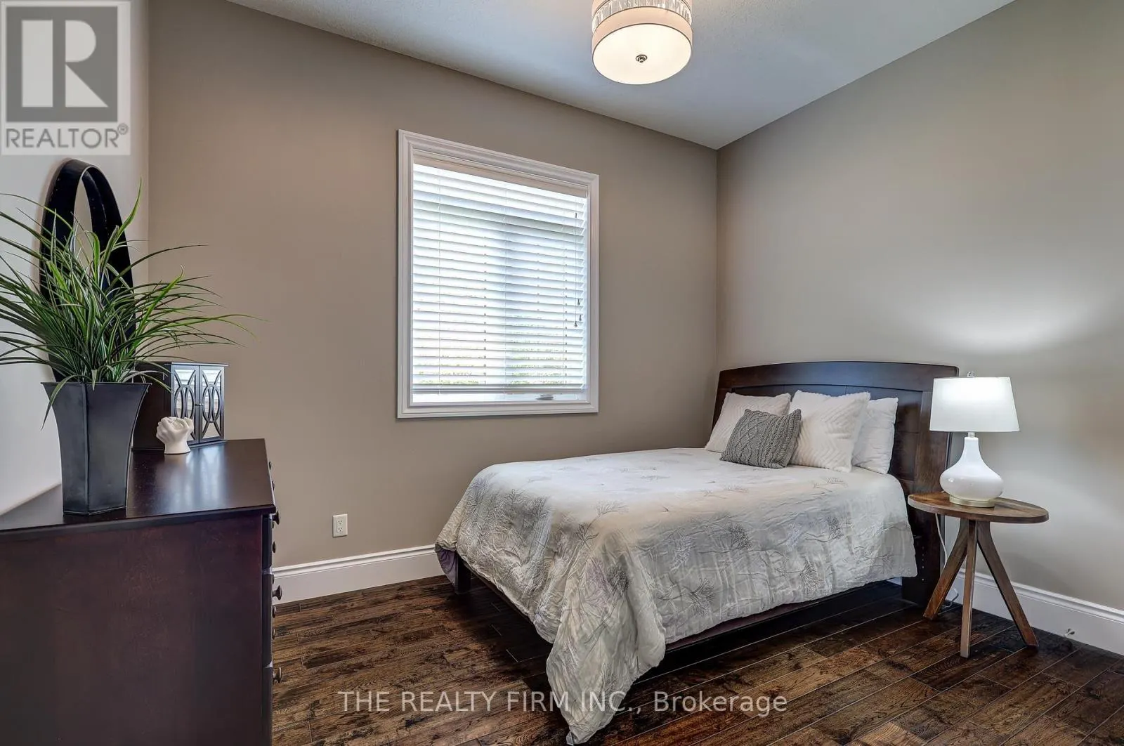 22060 NISSOURI ROAD